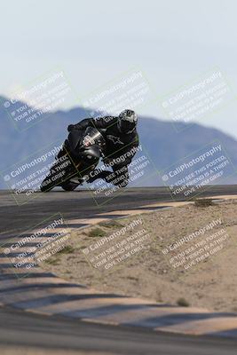 media/Nov-16-2025-Race Pace (Sun) [[8c5fa54630]]/Verified Riders/8-Turn 12 (120pm)/